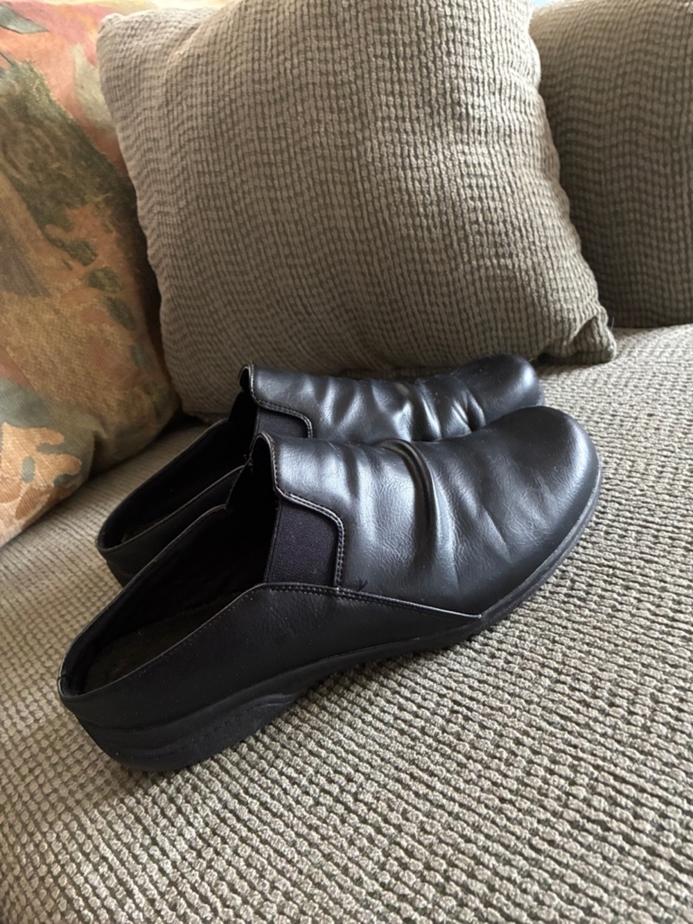 Black Slip-On Leather Comfort Shoes